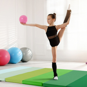 Costway Tappetino da ginnastica trifoglio per stretching muscolare, Tappetino da allenamento portatile e leggero in pelle PU Verde