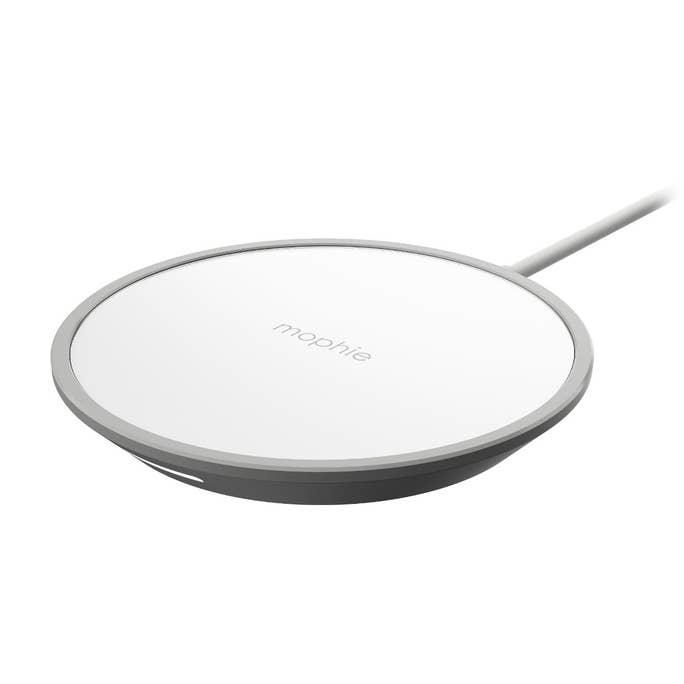 mophie Pad di ricarica wireless con adattatore per spina E.U. Auricolare, smartphone bianco Ricarica interna wireless di rete - nuovo