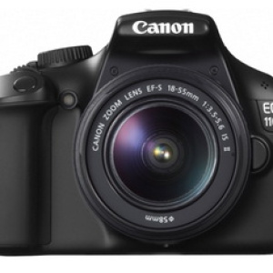 Canon EOS 1100D + EF-S 18-55 mm 1/2,33  Kit fotocamera reflex 12,2 MP CMOS 4272 x 2848 pixel Nero – Ricondizionato – Buono stato