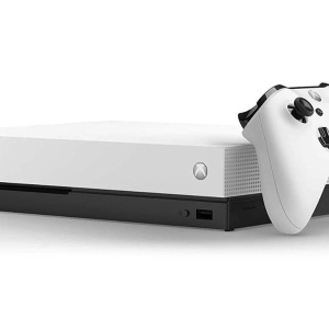Xbox One X 1Tb Robot Edition Bianco – nuovo