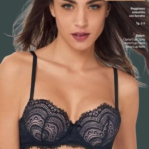 Balconcino imbottito in pizzo Gian Marco Venturi Atena