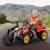 Costway Veicolo da costruzione elettrico per bambini con telecomando 2.4G, Trattore giocattolo con rullo stradale Rosso